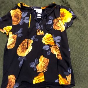 Maurice’s floral blouse with tie- neck detail, NWT size L